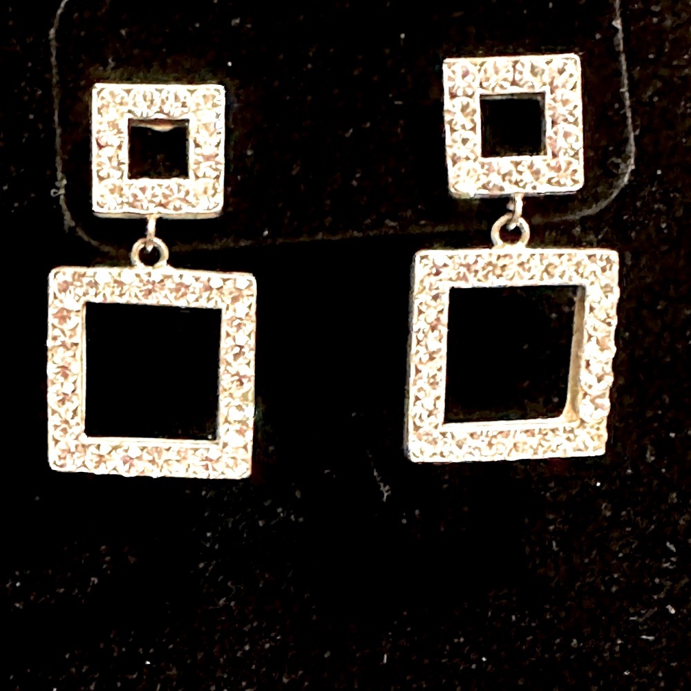 Sparkly dangling square rhinestone earrings - Picture 2 of 5